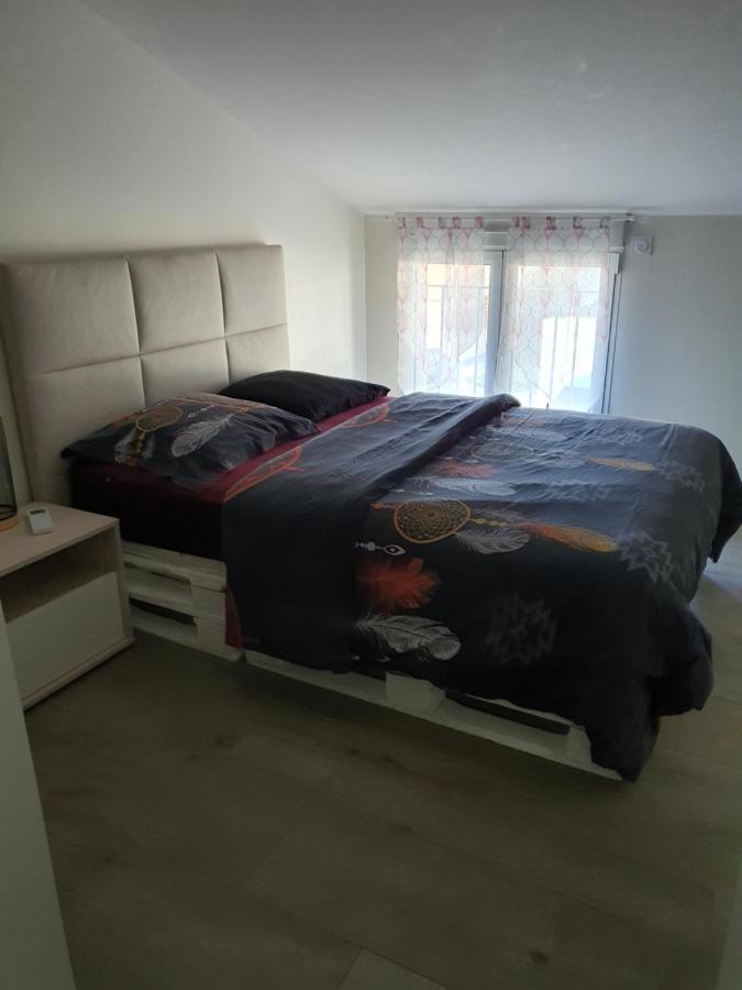 Ferienwohnung Le Cocon De Troyes Exterior foto